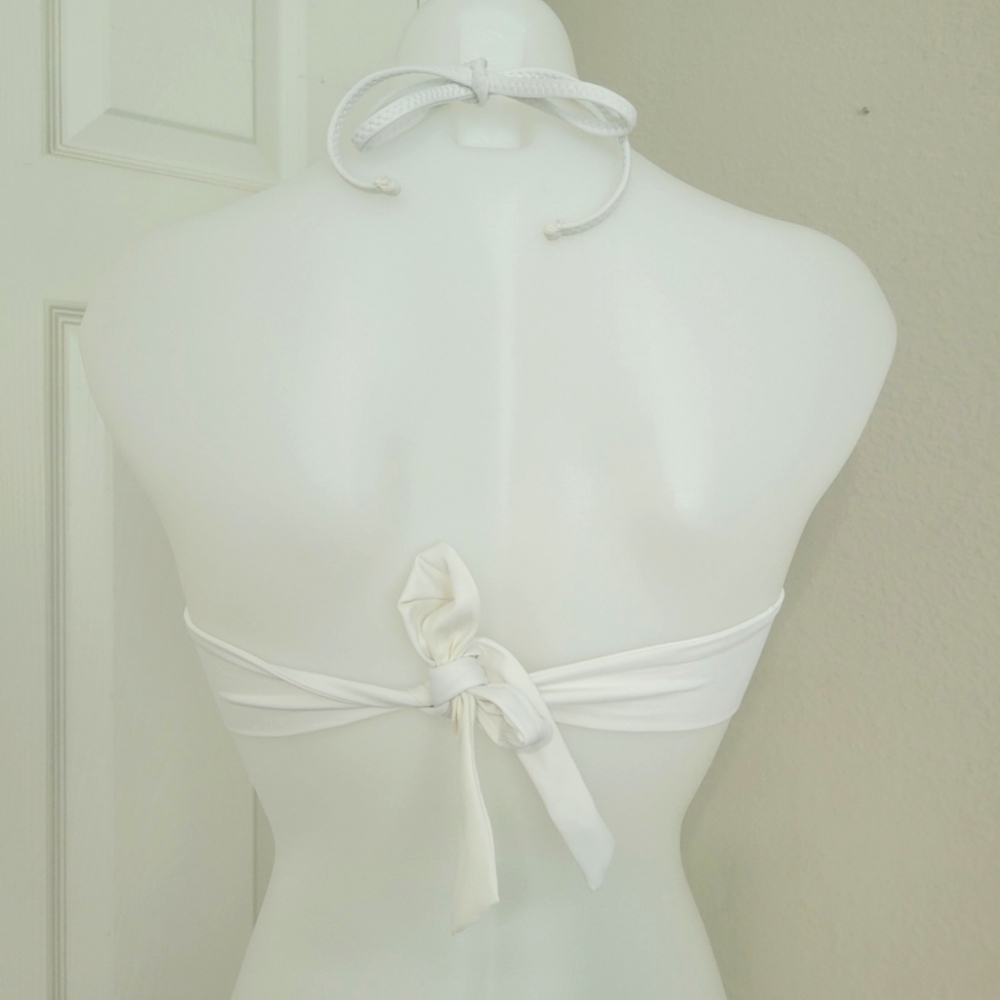 BECCA High Neck Crochet Floral Lace Bikini Top L EUC White Halter - Picture 5 of 10